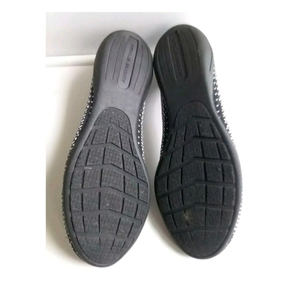 Adrienne Vittadini women's 8M shoes NWOB - Picture 2 of 3